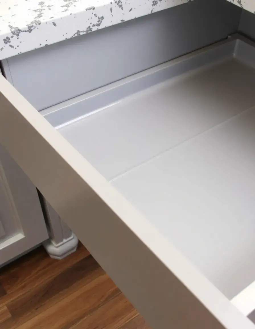 Inserto inclinato per spezie da cassetto in plastica